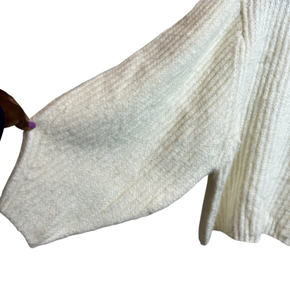 NWT TOPSHOP 8-10 (M-XL) Fluffy Knit Sweater Cozy Oversized Balloon Sleeves - Picture 4 of 9